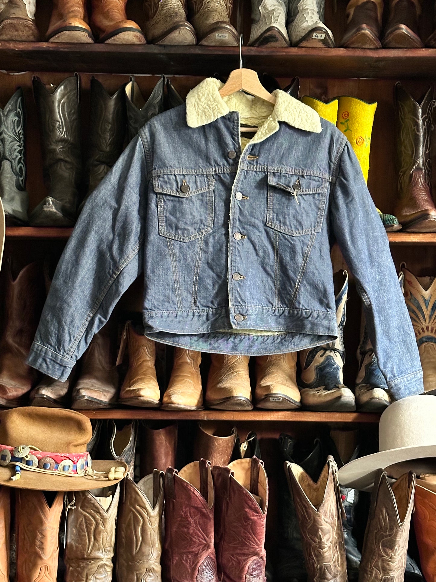 Roebucks sherpa denim jacket from 70s | UNION FADE VINTAGE STORE