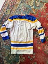 Load image into Gallery viewer, Vintage T-shirt Buffalo Sabres 50s
