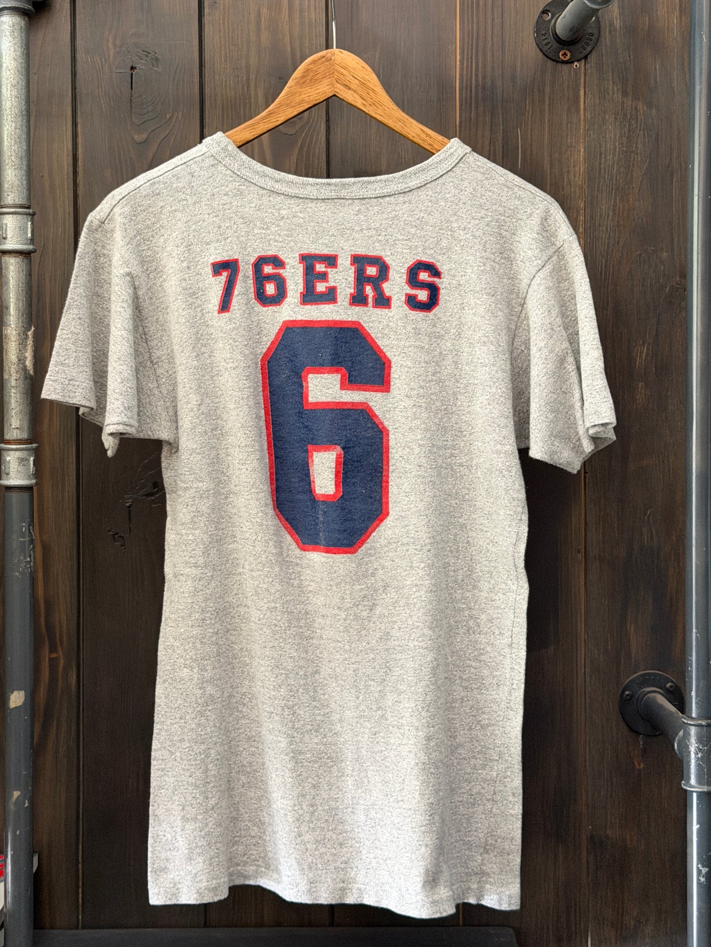 1980s Philadelphia 76ers Champion T-shirt